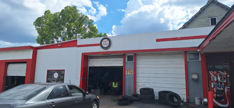 24/7 TIRE shop photo